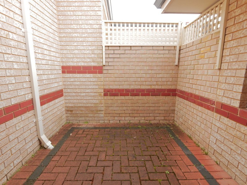 4/1A Salisbury Street, St James WA 6102