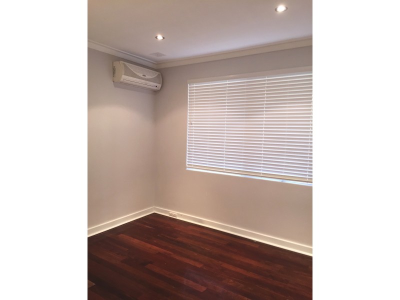 15 Finlay Court, Rivervale WA 6103