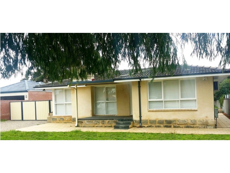 15 Finlay Court, Rivervale WA 6103