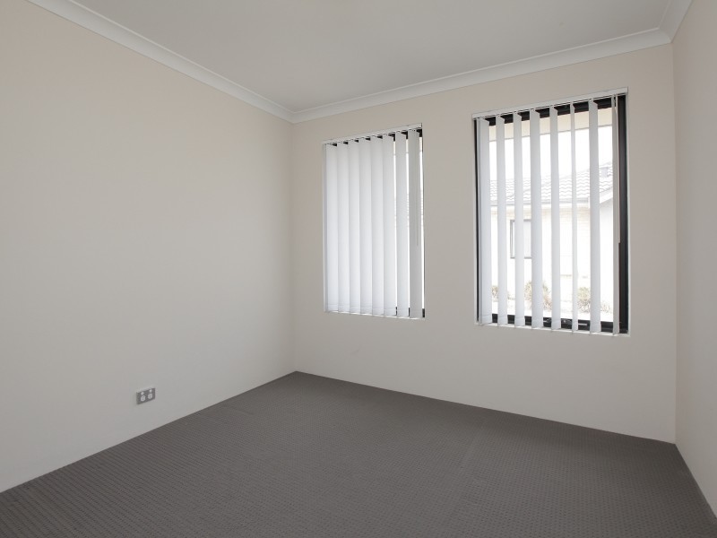 6/7 Stockman Way, Cannington WA 6107