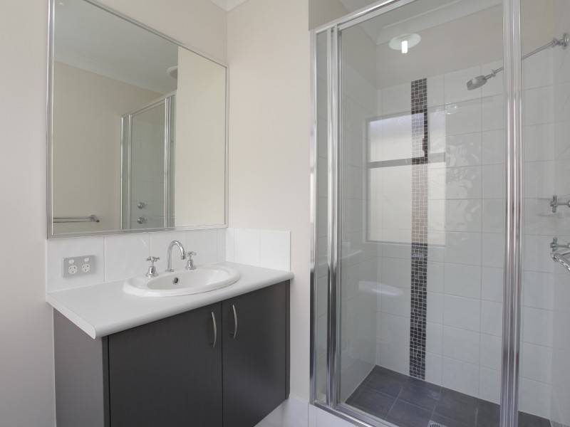 6/7 Stockman Way, Cannington WA 6107