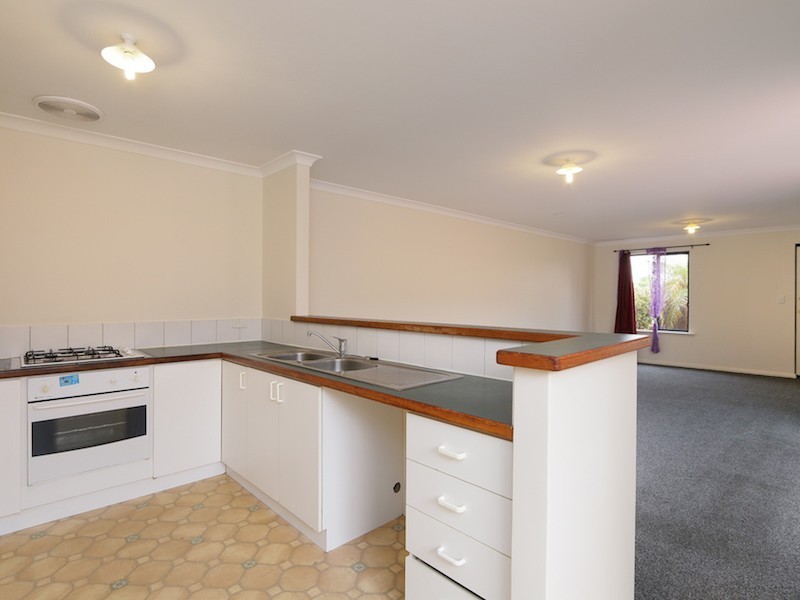 5/14 Stephen Street, Queens Park WA 6107