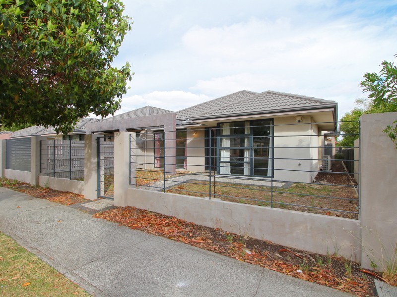 6/10 Queen Street, Bentley WA 6102