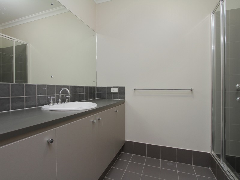 6/10 Queen Street, Bentley WA 6102