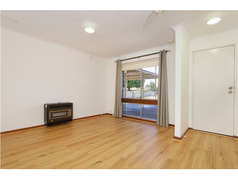 14 Priske Way, Rivervale WA 6103