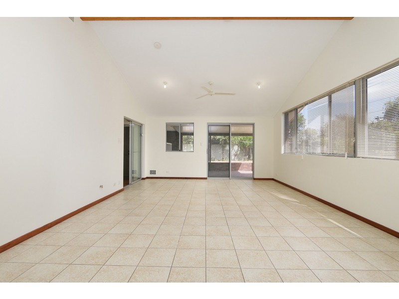 14 Priske Way, Rivervale WA 6103