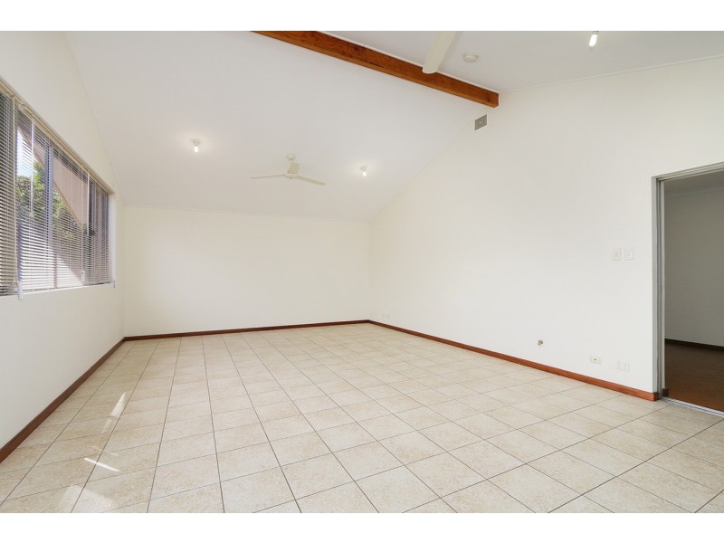 14 Priske Way, Rivervale WA 6103