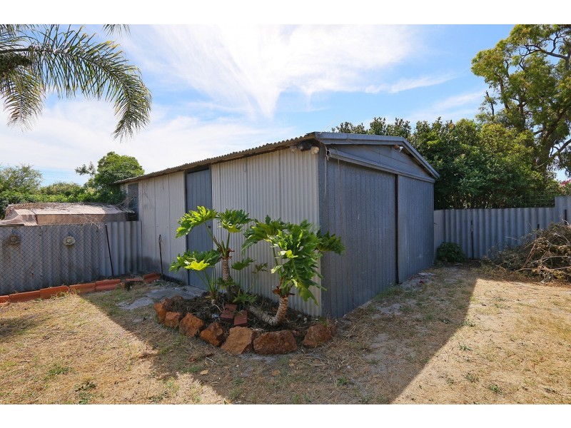 14 Priske Way, Rivervale WA 6103