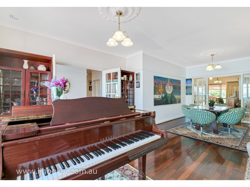 210 Shepperton Road, East Victoria Park WA 6101