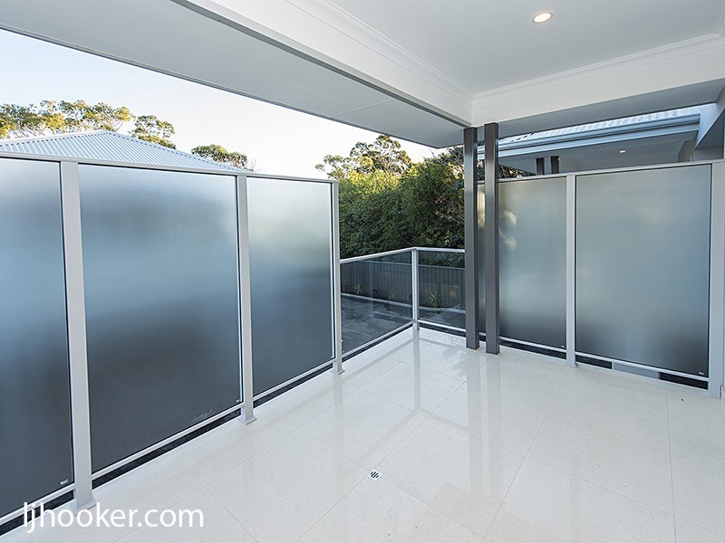 8/377 Daly Street, Cloverdale WA 6105