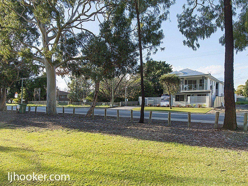 8/377 Daly Street, Cloverdale WA 6105