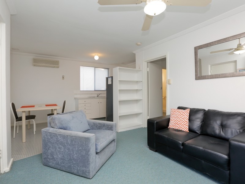 8/348A Mill Point Road, South Perth WA 6151