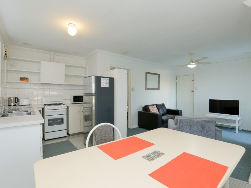 8/348A Mill Point Road, South Perth WA 6151