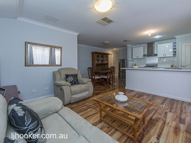 27 Oman Pass, Canning Vale WA 6155