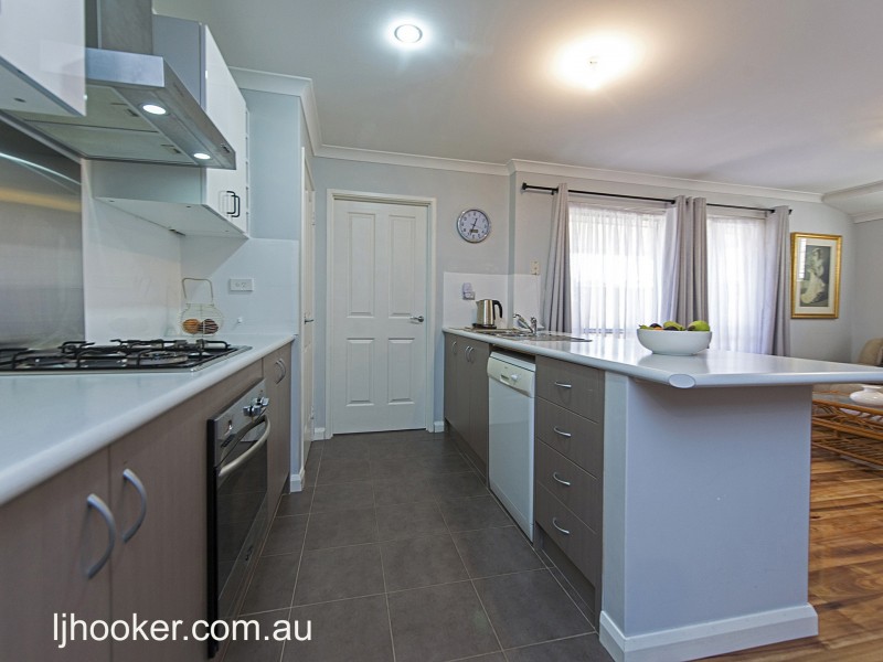 27 Oman Pass, Canning Vale WA 6155