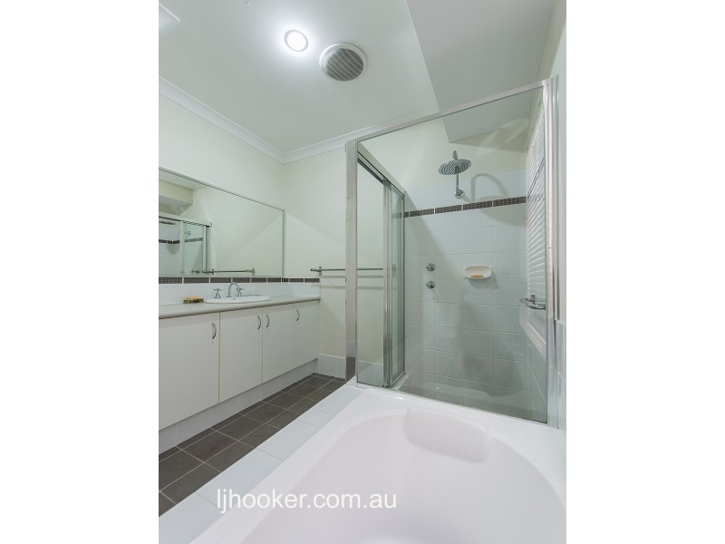 27 Oman Pass, Canning Vale WA 6155