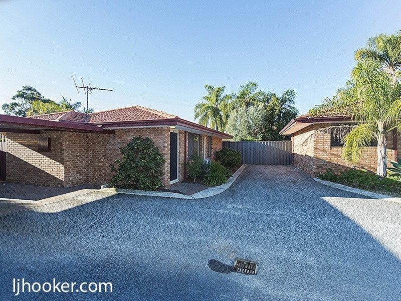 4/12 Kaliamba Court, Cannington WA 6107