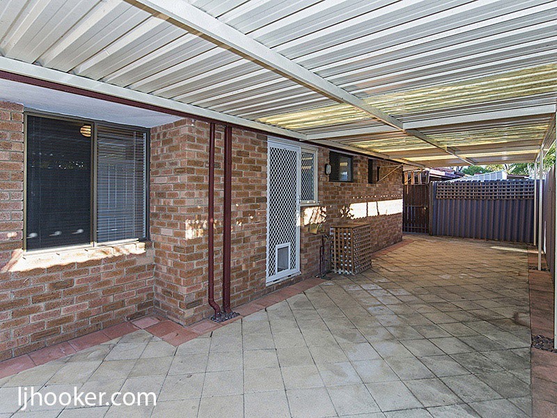 4/12 Kaliamba Court, Cannington WA 6107