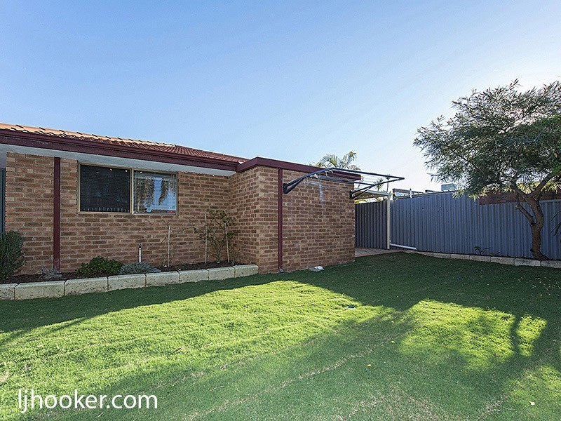 4/12 Kaliamba Court, Cannington WA 6107