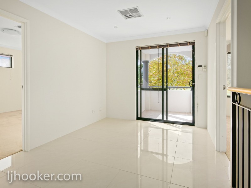 5 Southacre Drive, Canning Vale WA 6155