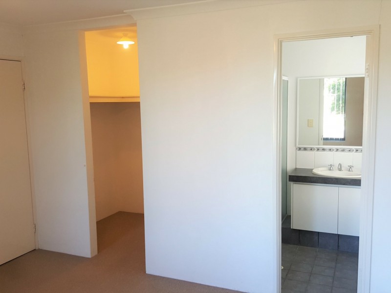 127 Fruit Tree Crescent, Forrestfield WA 6058