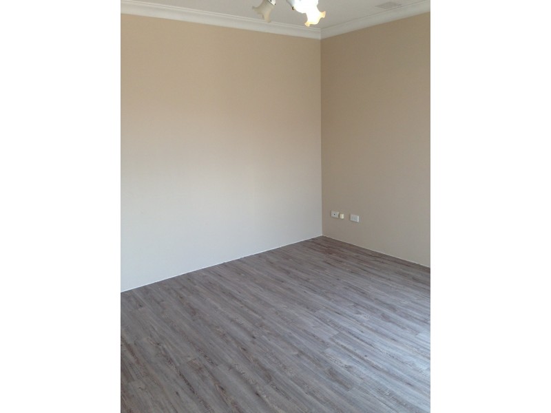 8/250 Belgravia Street, Cloverdale WA 6105