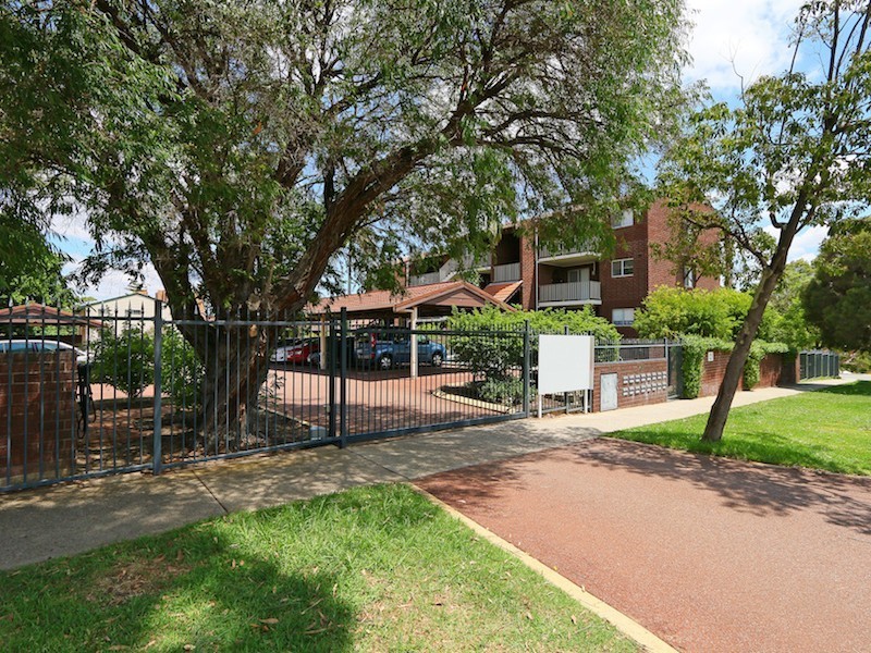 15/125 Gloucester Street, Victoria Park WA 6100