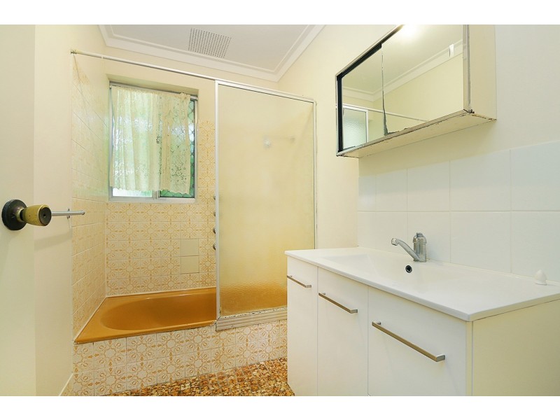 96B Alexander Road, Rivervale WA 6103