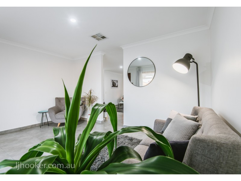 63 Flowerwood Way, Huntingdale WA 6110