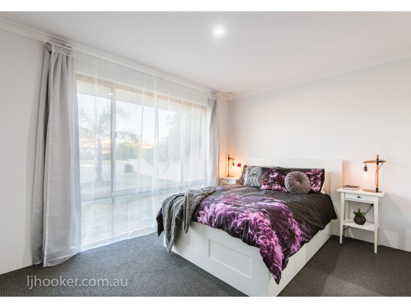 63 Flowerwood Way, Huntingdale WA 6110