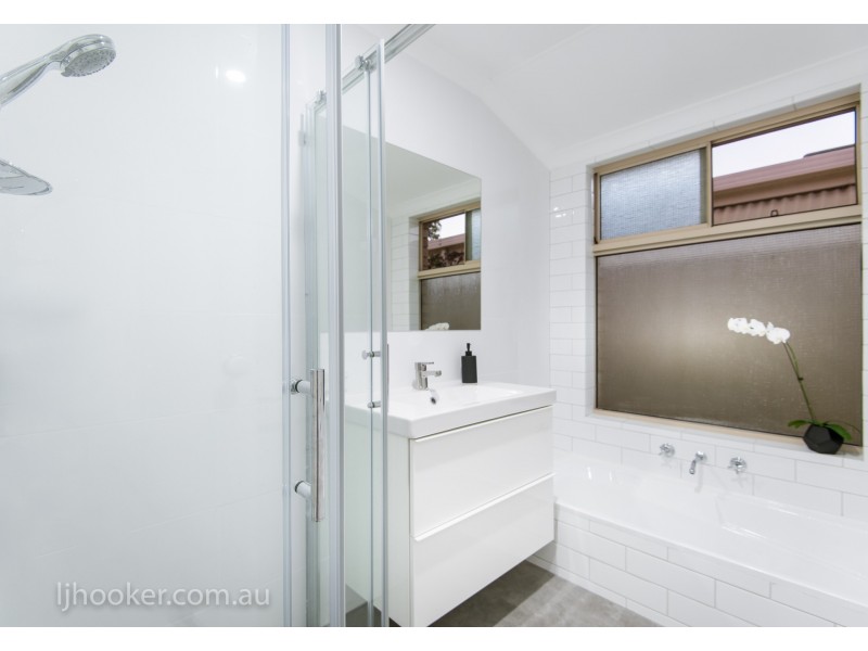 63 Flowerwood Way, Huntingdale WA 6110