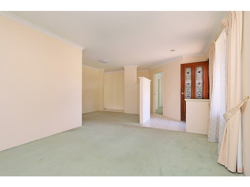 38 Fringe Lily Crescent, Ellenbrook WA 6069