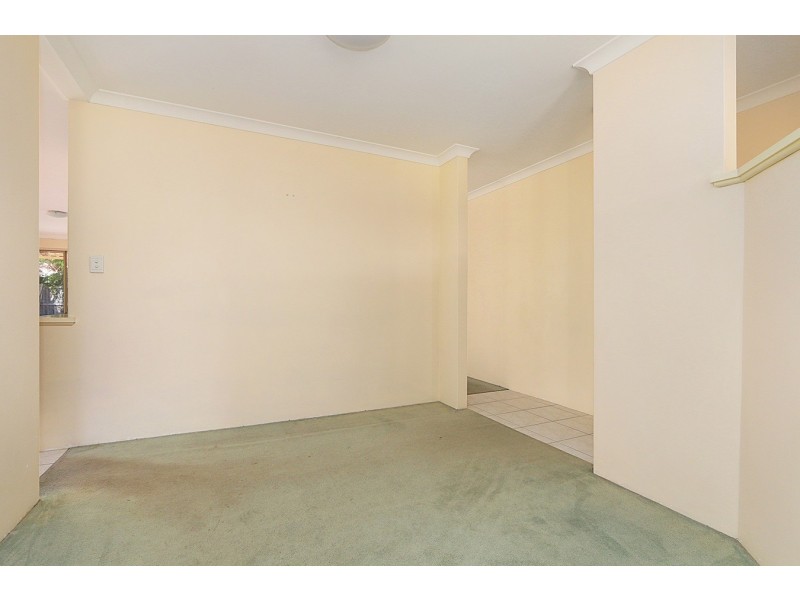 38 Fringe Lily Crescent, Ellenbrook WA 6069