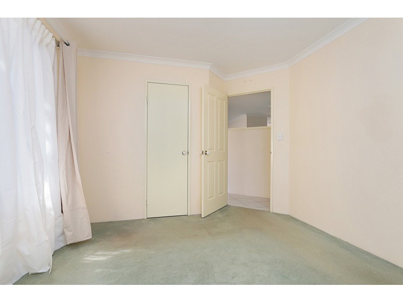 38 Fringe Lily Crescent, Ellenbrook WA 6069