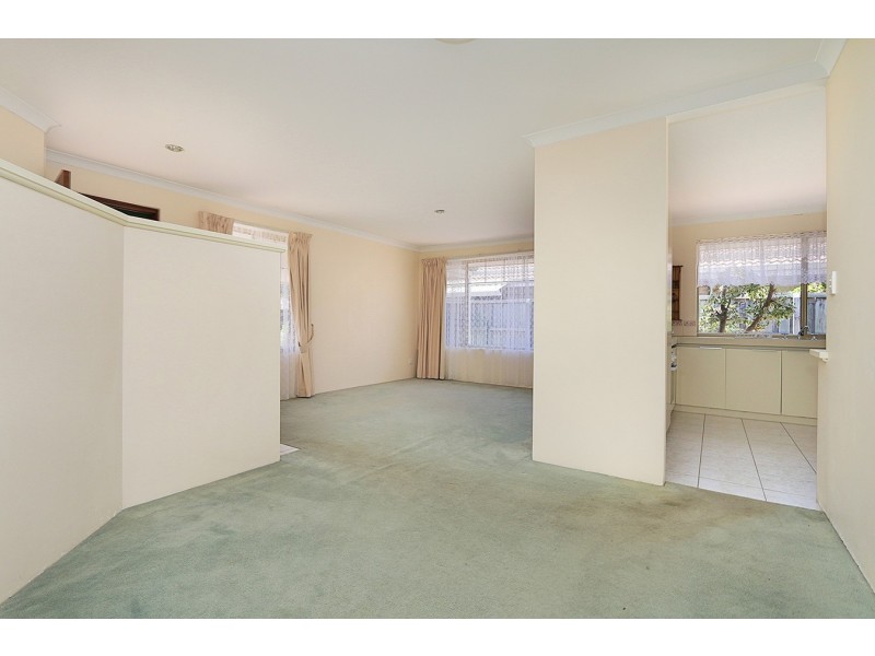 38 Fringe Lily Crescent, Ellenbrook WA 6069