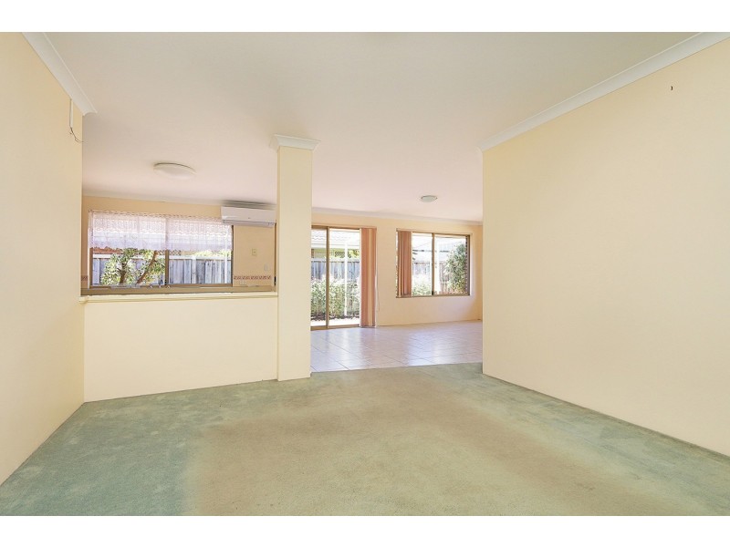 38 Fringe Lily Crescent, Ellenbrook WA 6069