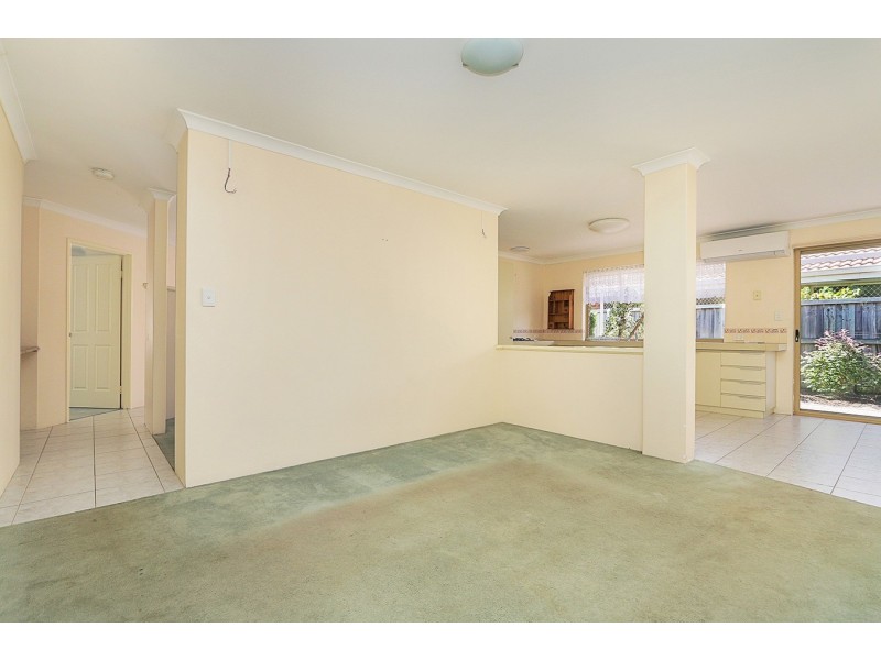 38 Fringe Lily Crescent, Ellenbrook WA 6069