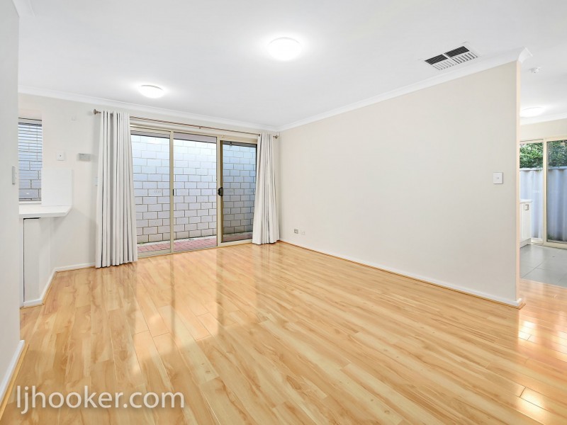 254 Wharf Street, Queens Park WA 6107