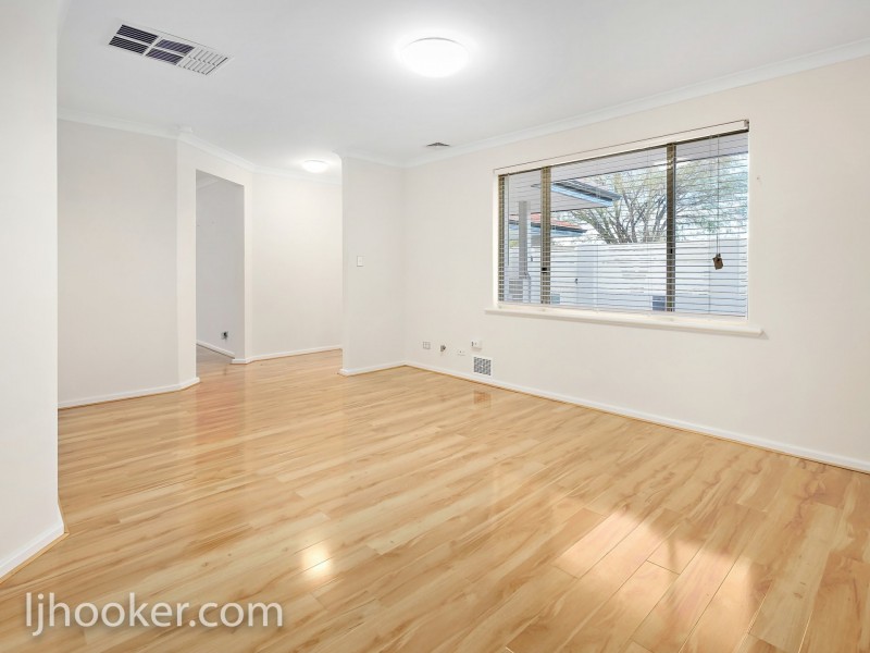 254 Wharf Street, Queens Park WA 6107