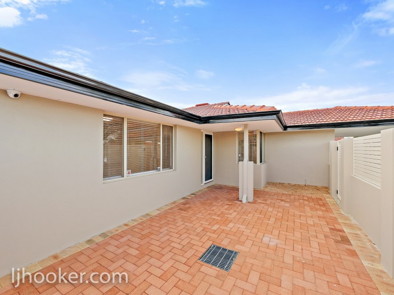 254 Wharf Street, Queens Park WA 6107