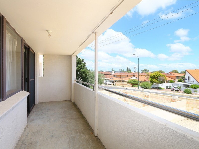 2/27 South Terrace, Como WA 6152