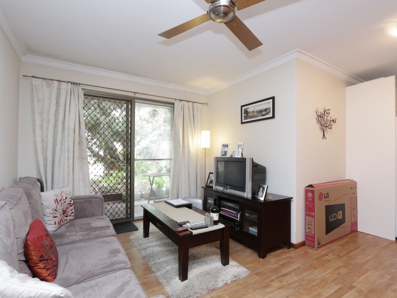 2/1047 Albany Highway, St James WA 6102