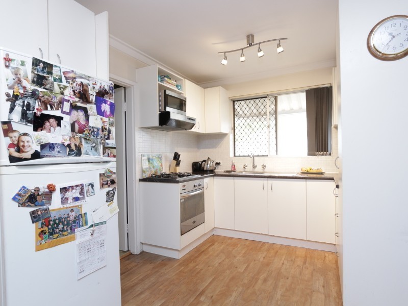 2/1047 Albany Highway, St James WA 6102