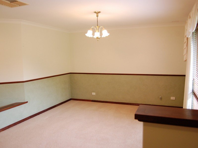 22 Larkspur Place, Thornlie WA 6108