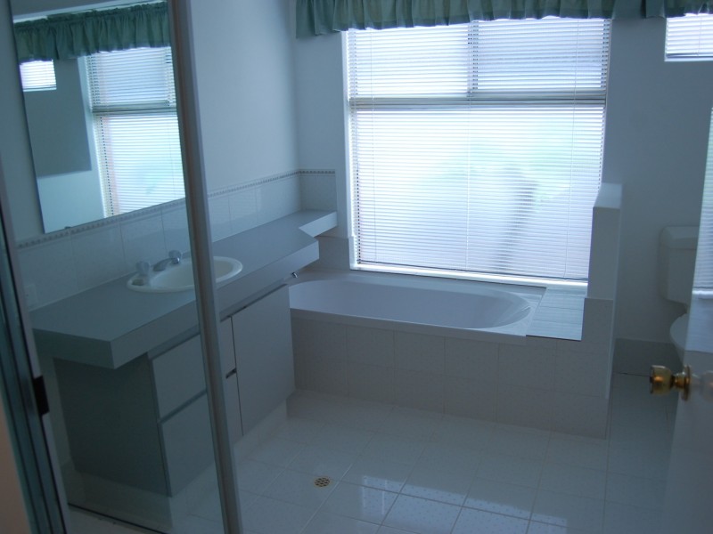 22 Larkspur Place, Thornlie WA 6108