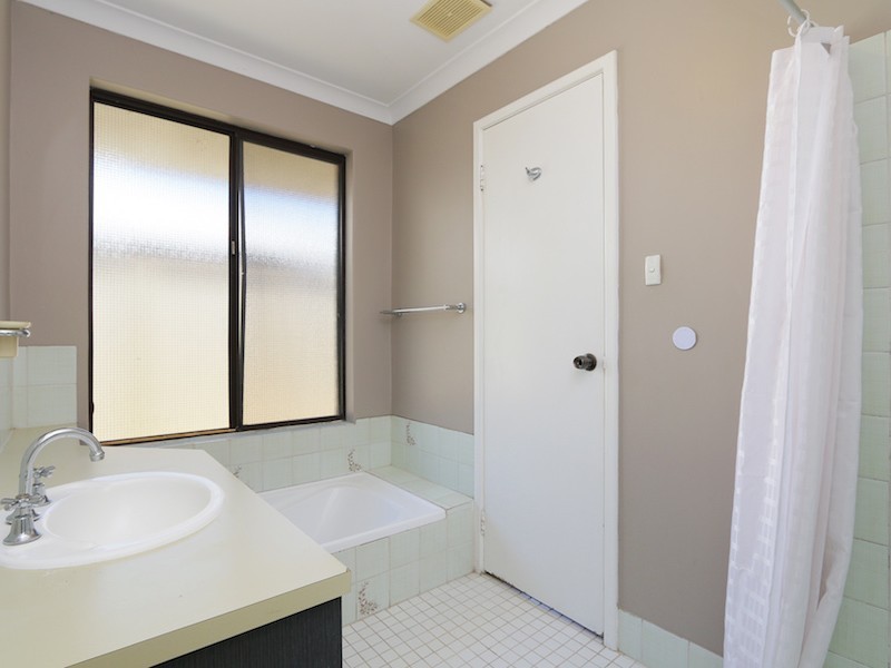 77 Thomas Street, East Cannington WA 6107