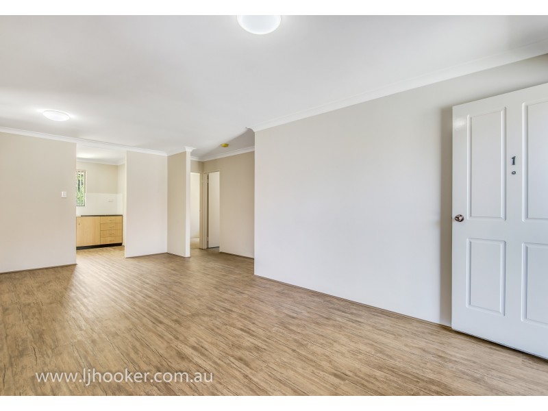 1/12 Kaliamba Court, Cannington WA 6107