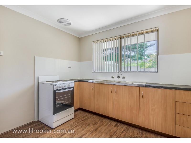 1/12 Kaliamba Court, Cannington WA 6107