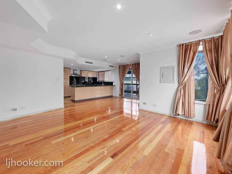 33 Tully Road, East Perth WA 6004