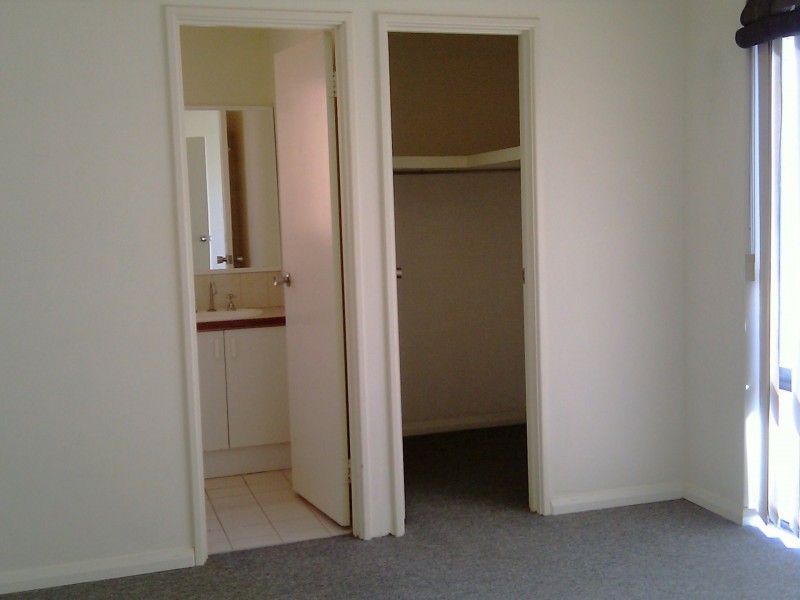 11/18-20 The Crescent, Redcliffe WA 6104